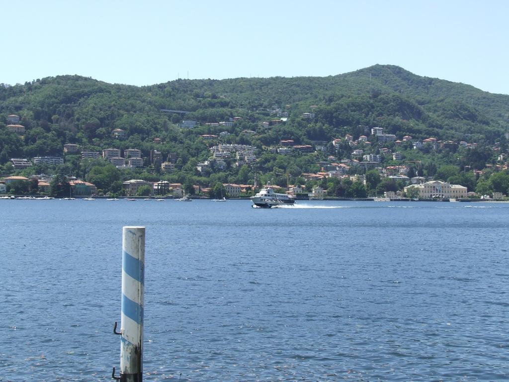 Victoria Hotels Carso Camnago Volta Kültér fotó